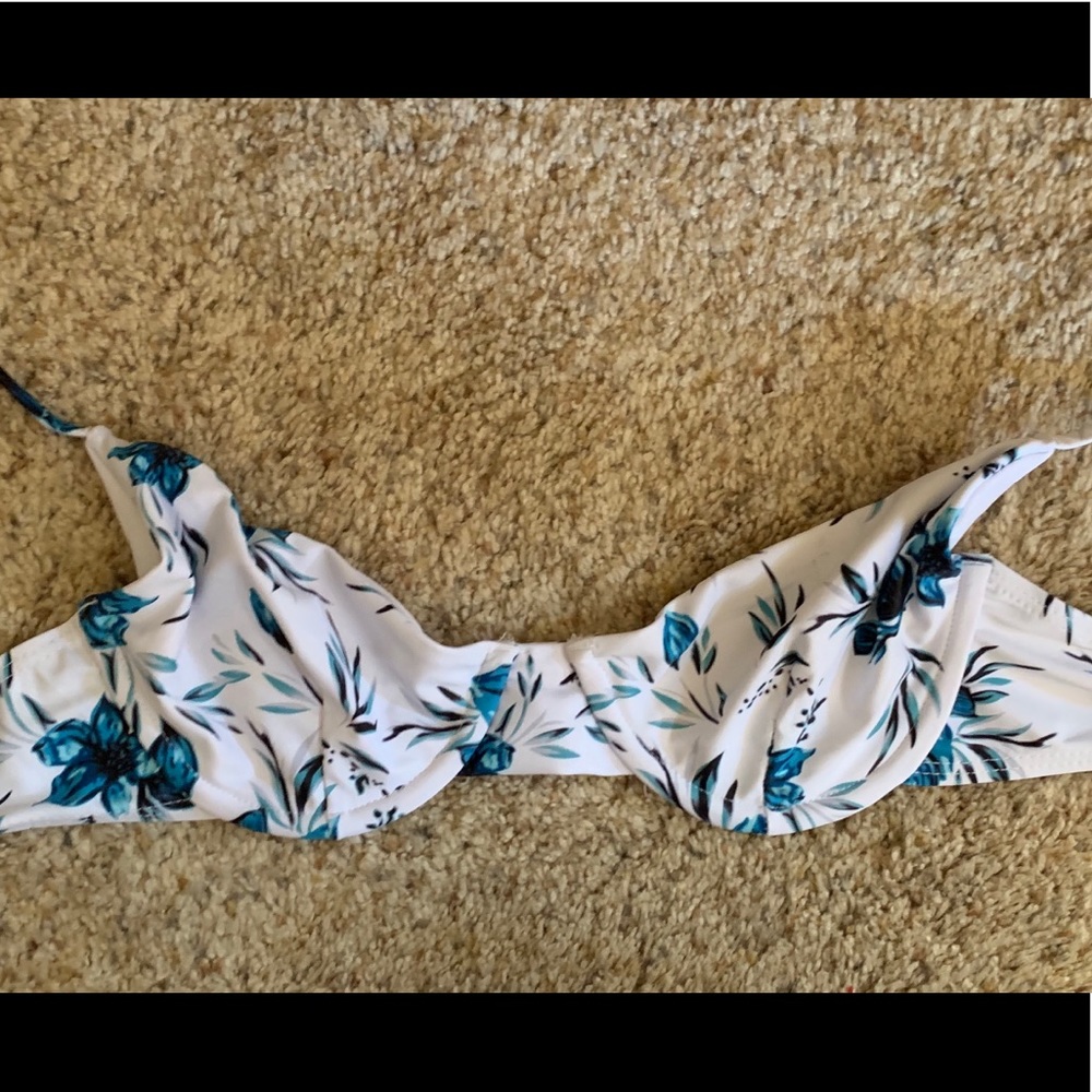 Floral Bikini Top, Size Large